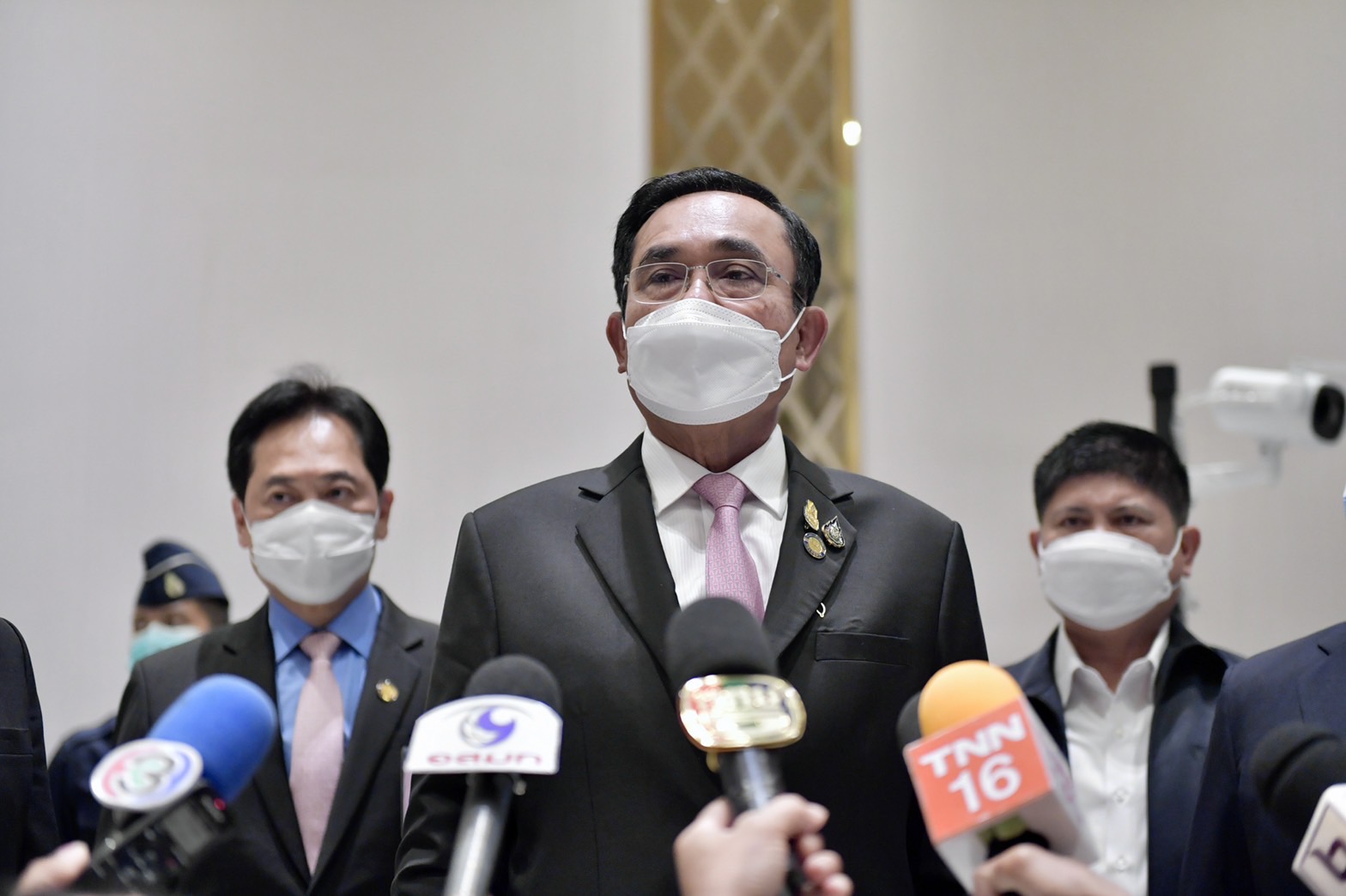 “บิ๊กตู่” ควง “ดอน-วราวุธ” บินประชุมโลกร้อน บอกประชุมสำคัญจำเป็นต้องไป