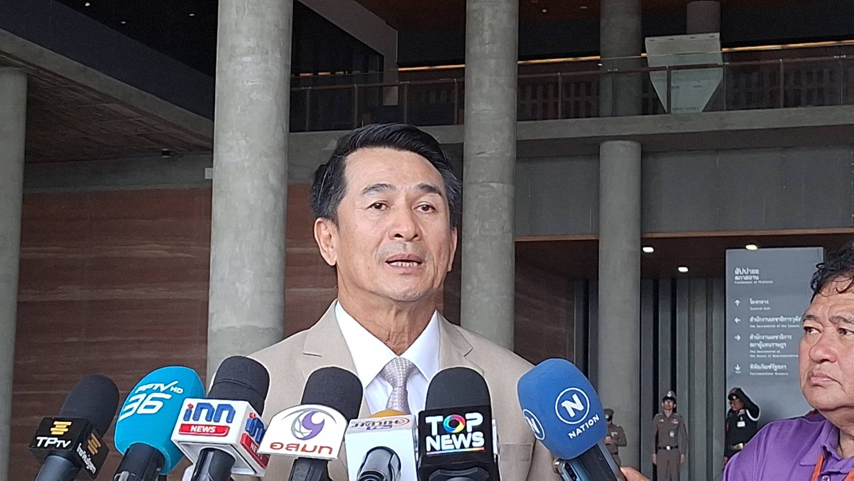 “ชลน่าน” เปิดชื่อ 4 ขุนพลเพื่อไทย! เตรียมปูพรมถล่มนโยบายรัฐบาล-คุณสมบัติรมต. 29-30 ก.ย.นี้
