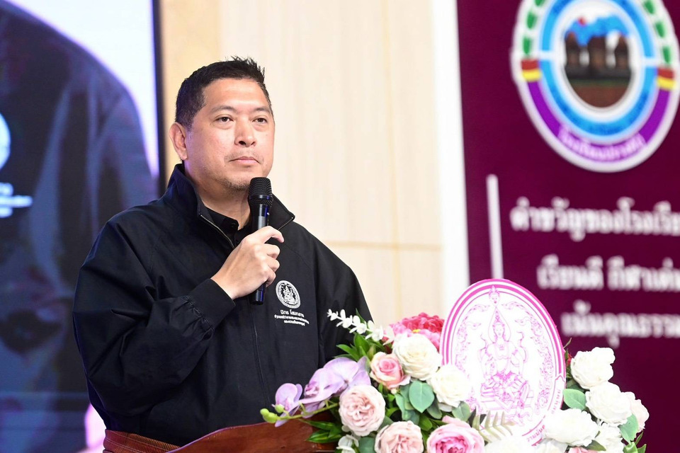 “นิกร โสมกลาง” รมว.พม. นำทีม ลุยศรีสะเกษ มอบสิทธิสวัสดิการทุกช่วงวัย พร้อมบ้านสานพลัง ช่วยกลุ่มปราะบาง 