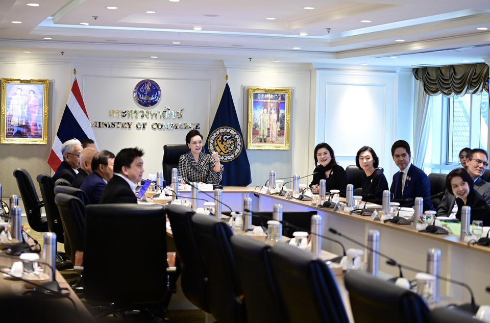 พาณิชย์-ผู้แทนการค้าไทย ถกหอการค้าฯ ก่อนเยือนสหรัฐฯ ดันความร่วมมือการค้า-การลงทุน เพื่อผปก.-เกษตรกร