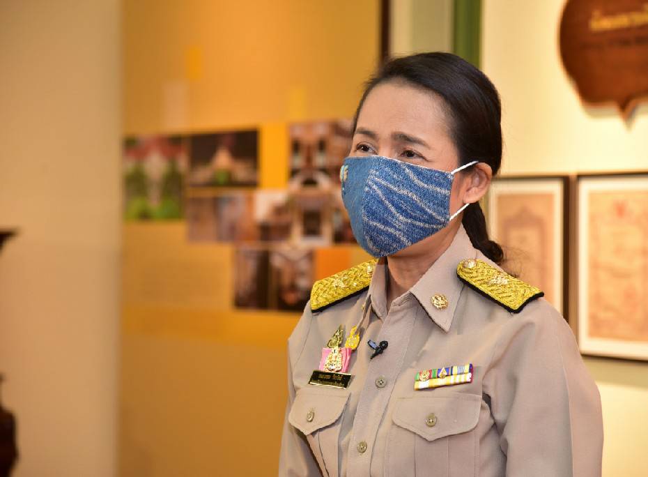 “ครูโอ๊ะ” จัดติวออนไลน์ถึงบ้าน รงเรียนหยุดความรู้ไม่หยุด