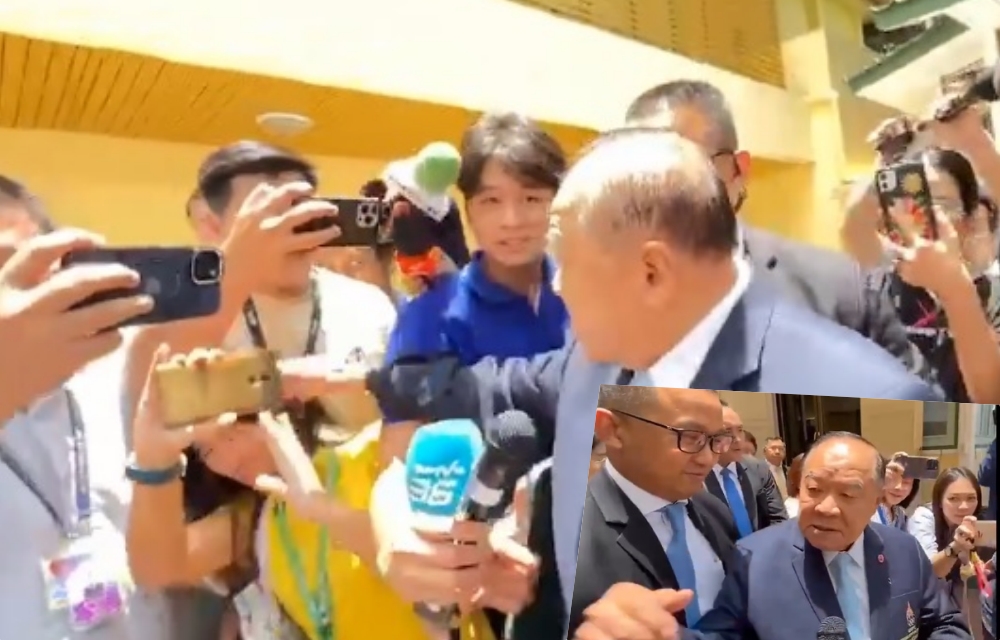 โมโห! "บิ๊กป้อม" ตบหัว "นักข่าว" ถูกถามโหวตเลือกนายกฯ 