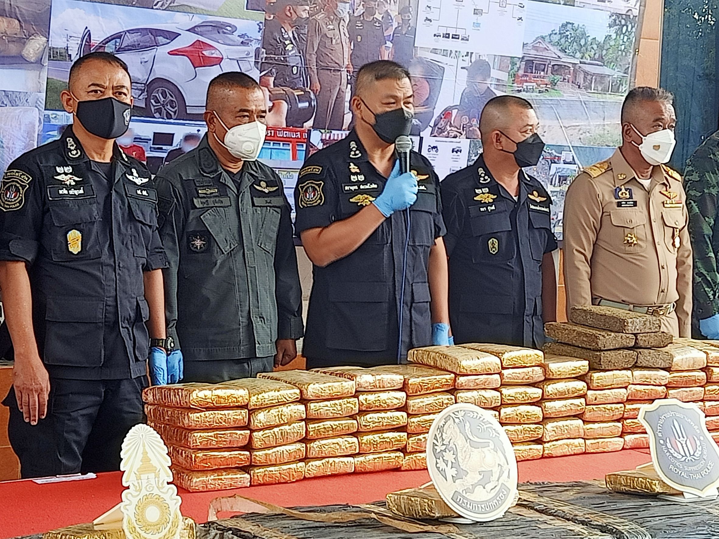  ผช.ผบ.ตร.บินด่วน แถลงผลเปิดยุทธการสยบไพรีค้น 2 จังหวัด ทลายเครือข่ายยาเสพติดจับ 3 ผู้ต้องหายึดทรัพย์มูลค่า 62 ล้านบาท