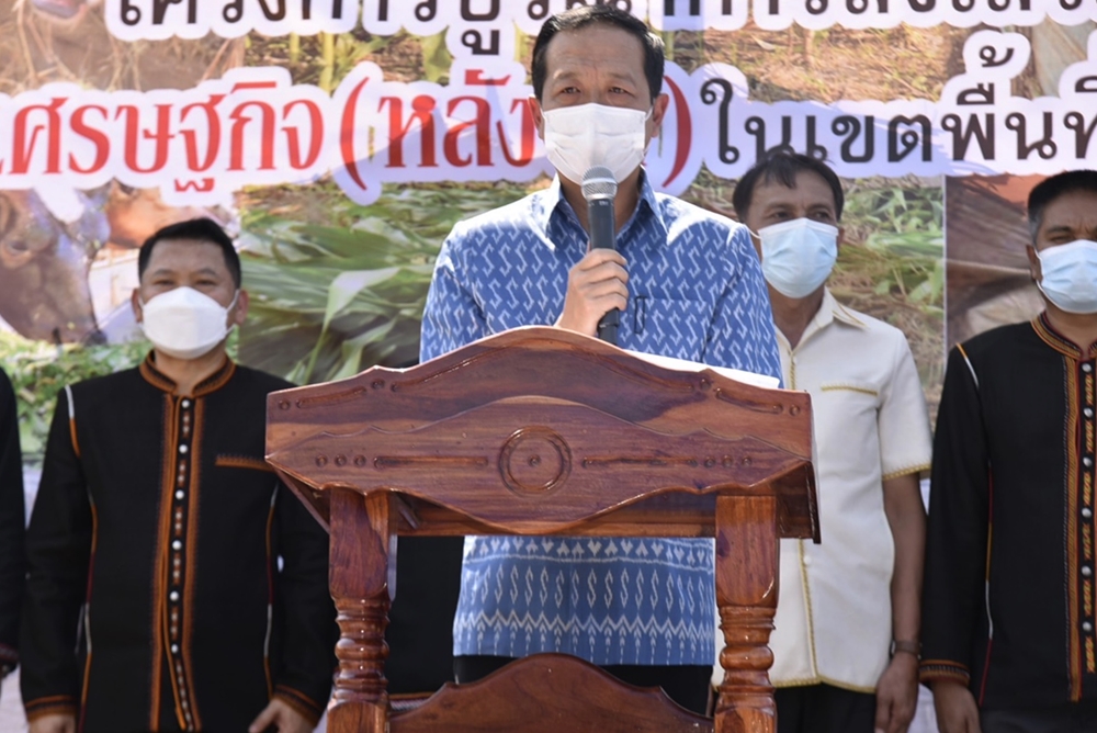 รองพ่อเมืองศรีสะเกษ เปิดโครงการบูรณาการส่งเสริมปลูกพืชเศรษฐกิจหลังนา หนุนปลูกข้าวโพดเลี้ยงสัตว์   