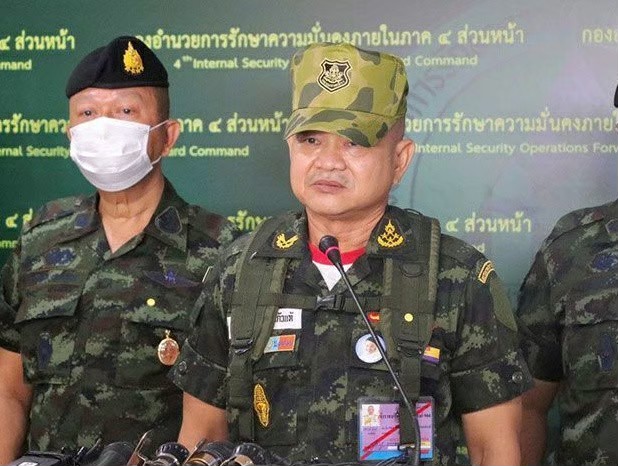 "ผบ.ทบ." ชื่นชม "น้องบอส-น้องบาส" ช่วยเด็กถูกไฟดูด สั่งโรงเรียนทหารสอนหลักสูตรช่วยชีวิตขั้นพื้นฐาน