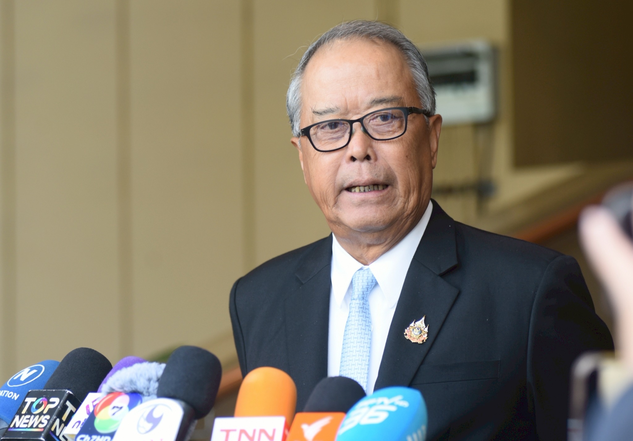 “ชูศักดิ์” เผย  ครม. อังคารนี้ รู้ใครคุมดีเอสไอแทน “ทวี” บอก อยู่ที่ดุลพินิจนายกฯ 
