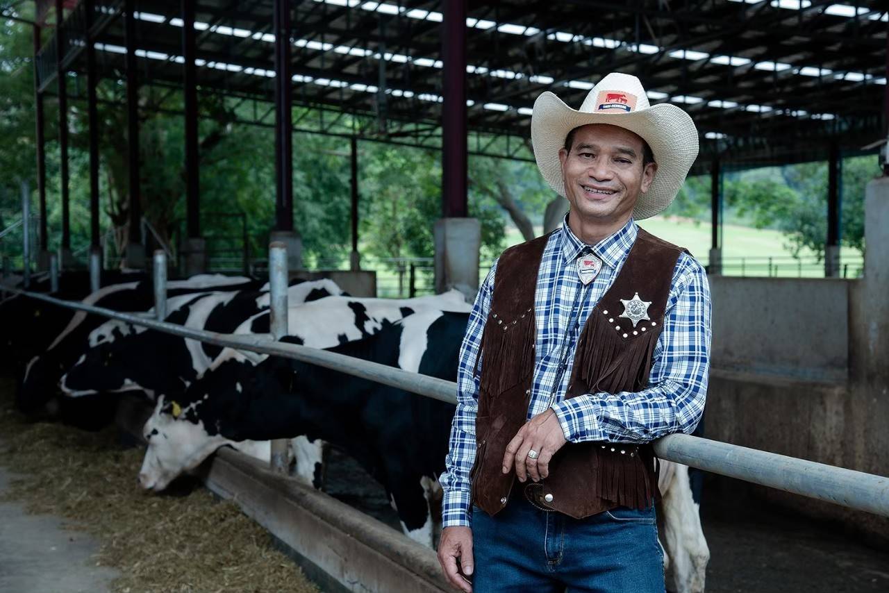ชู “สหกรณ์โคนมสีคิ้ว” ต้นแบบผลิตน้ำนมดิบคุณภาพ  พร้อมรับเปิดการค้าเสรีนม