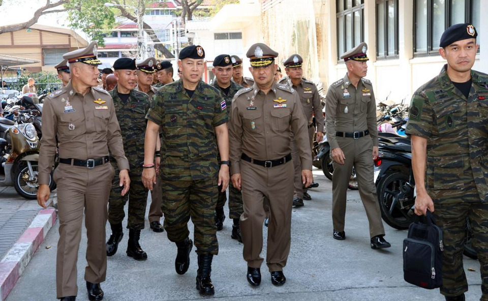 “บิ๊กต่าย” ตรวจความพร้อม ตร.ระยอง คุมเข้มความปลอดภัยเลือกตั้ง กำชับวางตัวเป็นกลาง