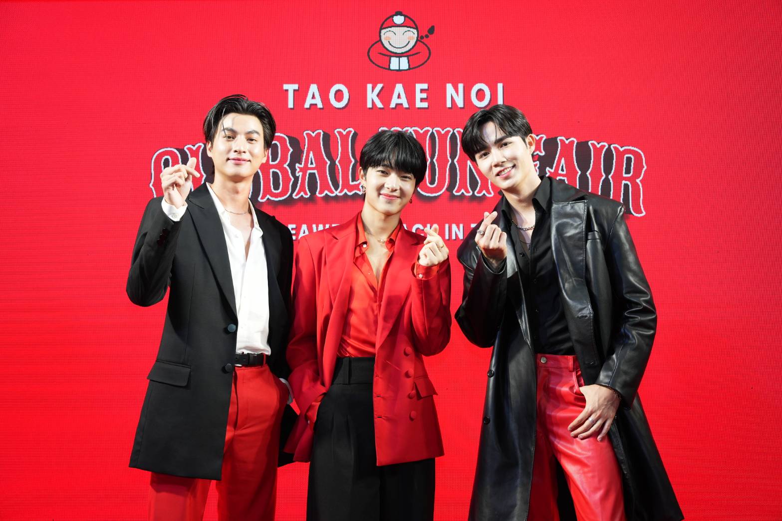 สุดปัง!! ฟินX3 “กลัฟ” แท็กทีม “ซี – นุนิว” เป็นแบรนด์แอมบาสเดอร์เถ้าแก่น้อย