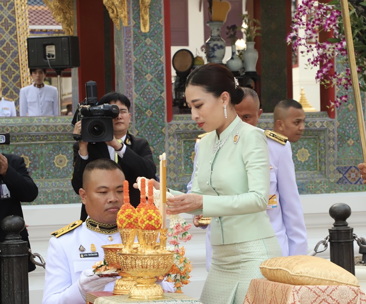 ร.10 โปรดเกล้าฯ ให้ สมเด็จพระเจ้าลูกเธอ เจ้าฟ้าพัชรกิติยาภาฯเสด็จแทนพระองค์ ไปทรงบำพ็ญพระราชกุศล 150 ปี แห่งการสถาปนาวัดราชบพิธฯ