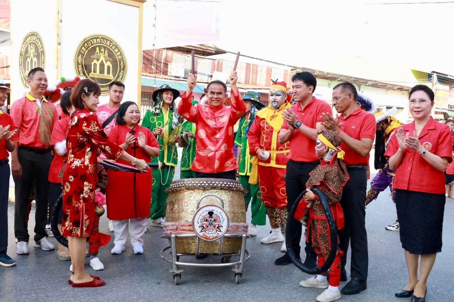 รองผู้ว่าฯ พิษณุโลกร่วมสืบสานงานประเพณีสมโภชเจ้าแม่ทองคำ-เจ้าแม่ทับทิม อำเภอวังทอง ประจำปี 2567 