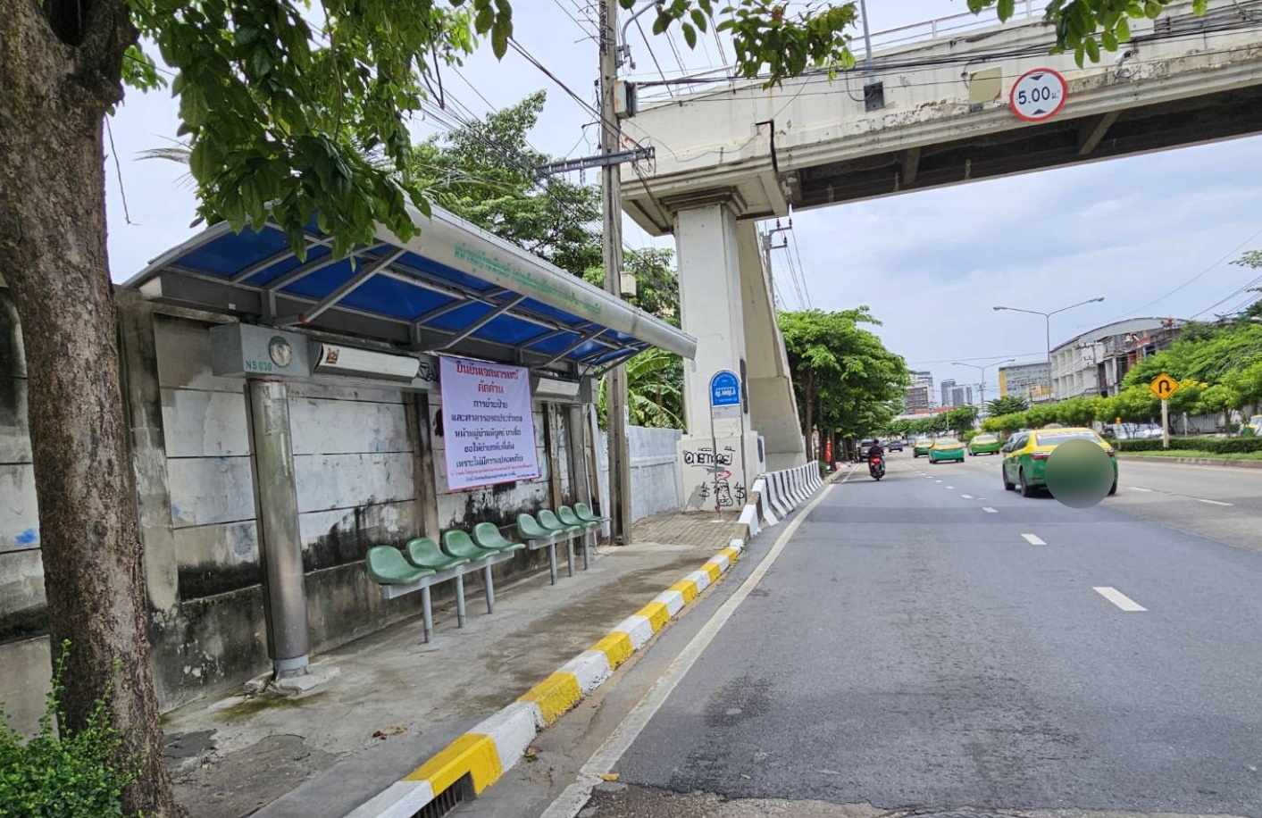 ชาวบ้านพิบูลย์ลากไส้ "จนท." อ้างมติอนุกรรมการฯไฟเขียว ย้ายป้าย-ศาลาที่พักผู้โดยสาร
