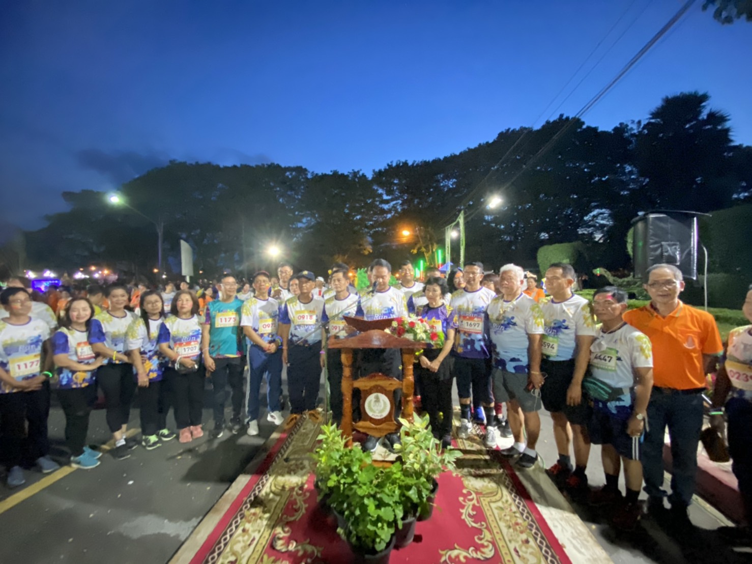 ผู้ว่าการตรวจเงินแผ่นดินร่วมกับพ่อเมืองศรีสะเกษ ปล่อยตัวนักวิ่ง  "LAMDUAN SISAKET NIGHT RUN 2020"เฉลิมฉลอง 238 ปี