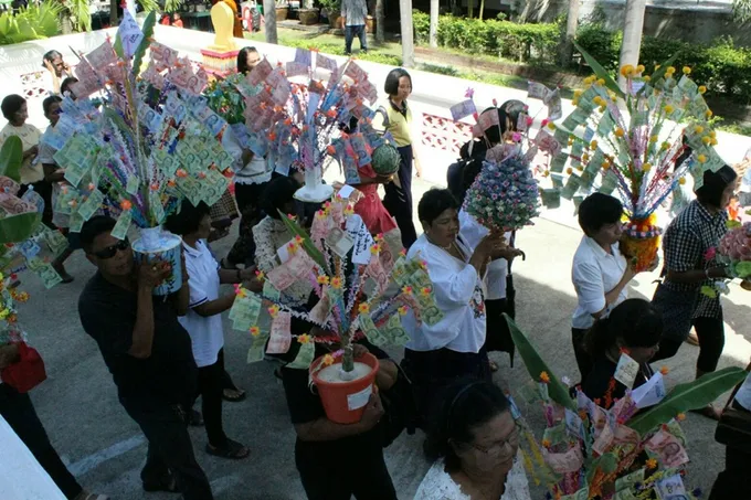 ขบวนการสหกรณ์สงขลา ร่วมใจทอดกฐินสามัคคี เป็นทุนก่อสร้างโรงพยาบาลส่งเสริมสุขภาพวัดเขาแก้ว