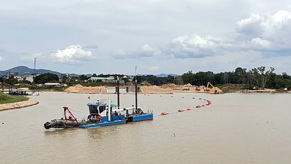 S 13181051