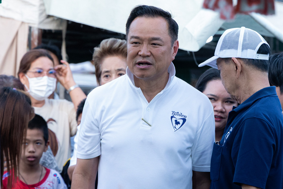 “อนุทิน“ รับเป็นบุญคุณ “บิ๊กตู่ ” คะแนนอนุรักษ์นิยมเทให้ภูมิใจไทย  หลังชาวบ้านตระโกน “รักลุงตู่ เชียร์ลุงหนู" รับพร้อมรับสานงานต่อ 