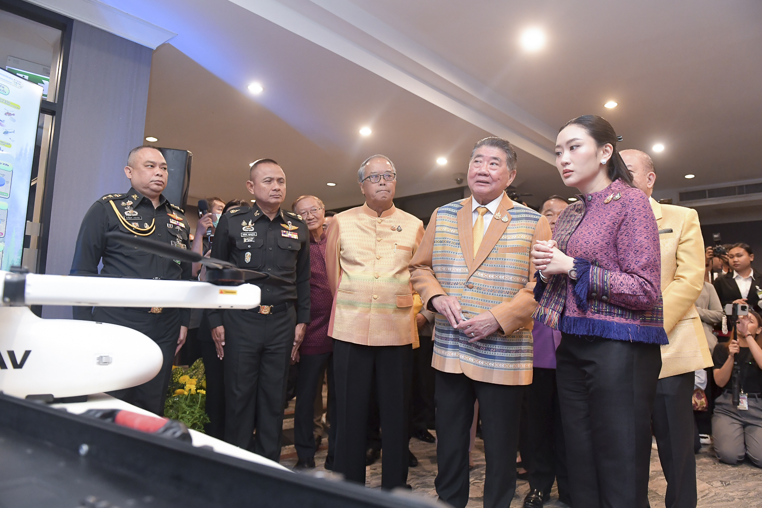 นายกฯ ชมยุทโธปกรณ์กองทัพ บรรเทาสาธารณภัย-ช่วยเหลือปชช. ขอเตรียมให้พร้อมใช้งาน