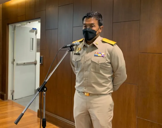 "ชัชชาติ" โยน ศบค.กทม.พิจารณาเปิดแมส ก่อนชง ศบค.ชุดใหญ่ไฟเขียว หลังป่วยใหม่ลดต่อเนื่อง