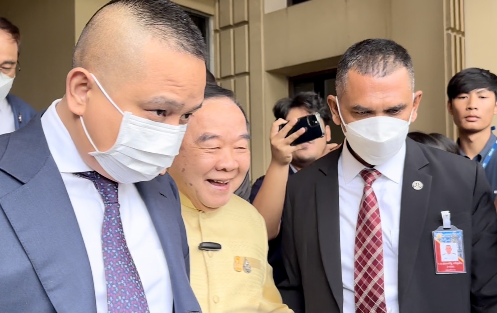 “บิ๊กป้อม” ไม่พูดการเมือง “อนุพงษ์” บอก “ไม่พูด คือไม่มี” อนาคตการเมืองหลัง “นายกฯ ” วางมือ