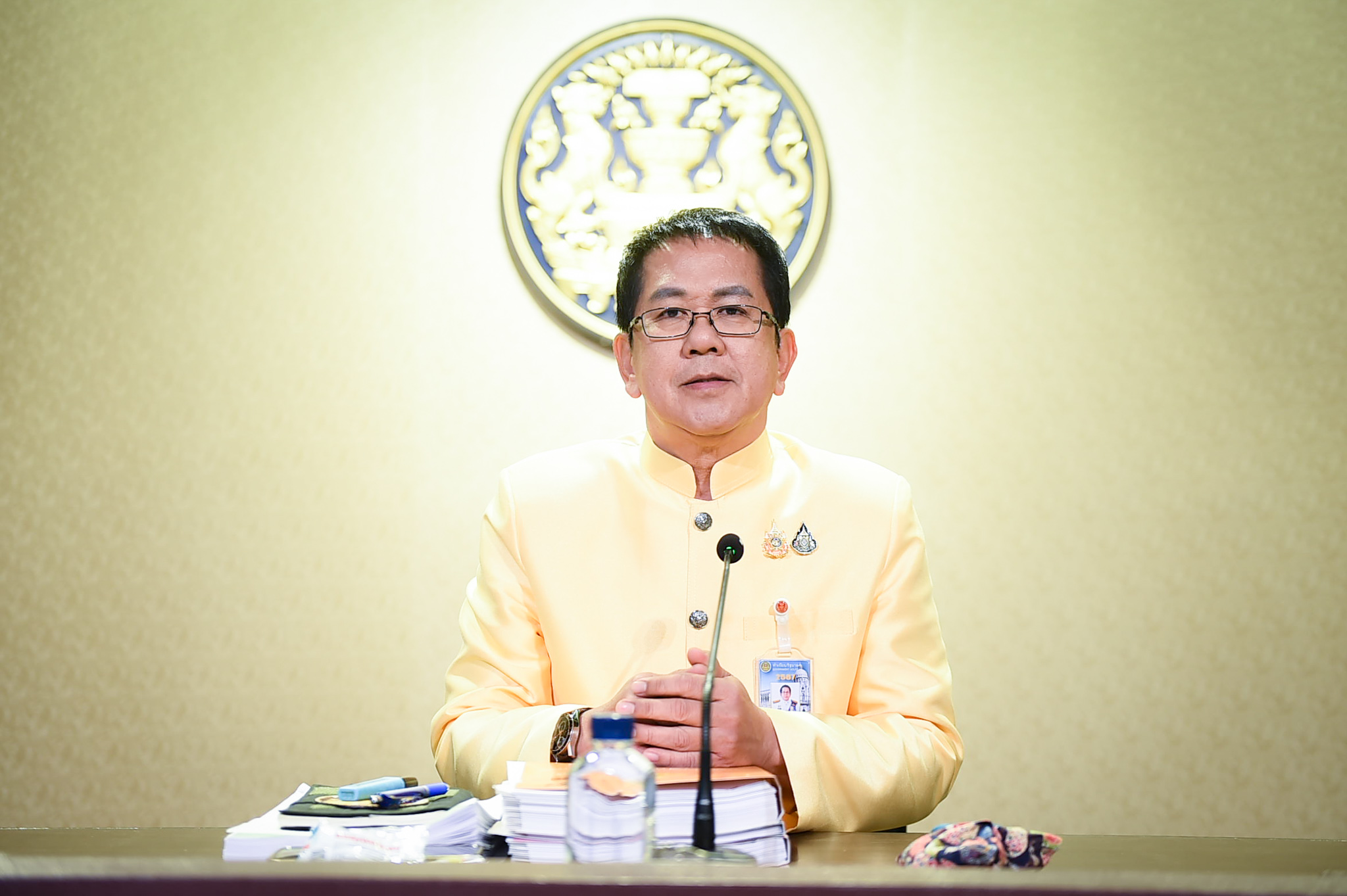 “จิรายุ”สอน“เท้ง”ผู้นำฝ่ายค้านในอดีต มี“วัยวุฒิ-คุณวุฒิ-มารยาททางการเมือง” อย่าทำให้เสียลุค แขวะ-จิกไปทุกเรื่อง