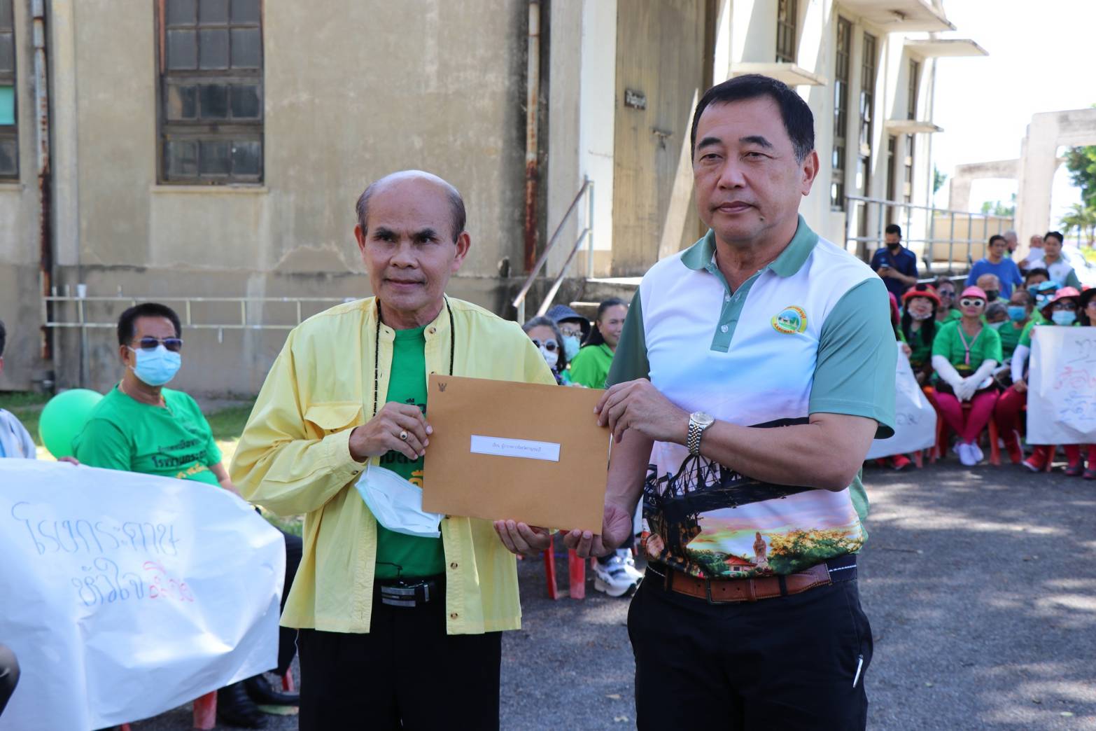 พ่อเมืองกาญจน์ ร่วมสังเกตการณ์กลุ่มตัวแทนเครือข่ายภาค​ ปชช.จัดเสวนาสภากาแฟ