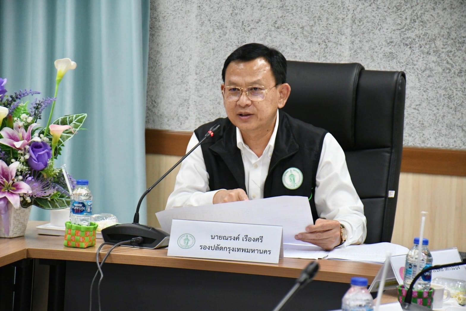 กทม.ประชุมด่วน เพิ่มมาตรการความปลอดภัย ปมชายตกท่อ ลาดพร้าว 49