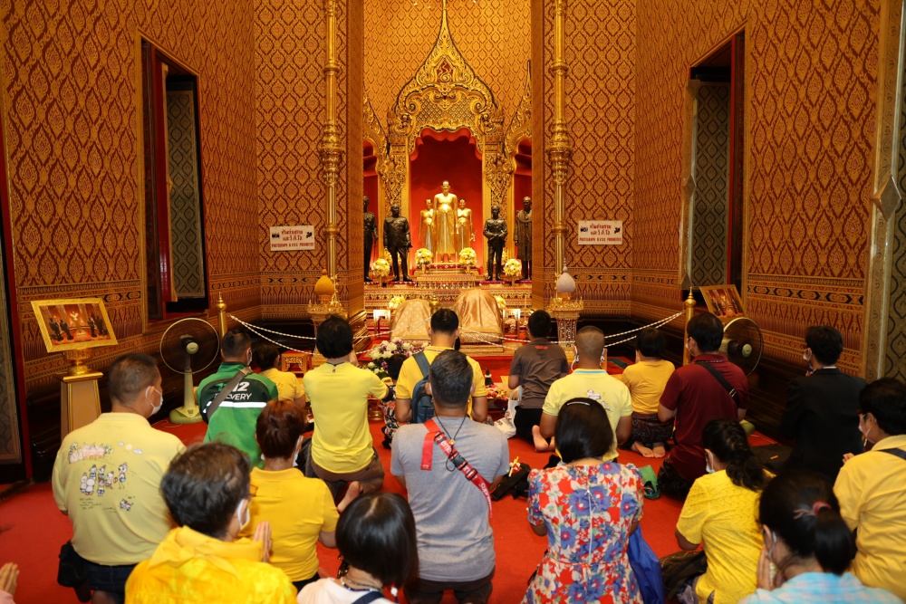 สำนักพระราชวัง เปิดปราสาทพระเทพบิดร ให้ ปชช.เข้ากราบถวายบังคมบูรพมหากษัตริย์ เนื่องในวันจักรี