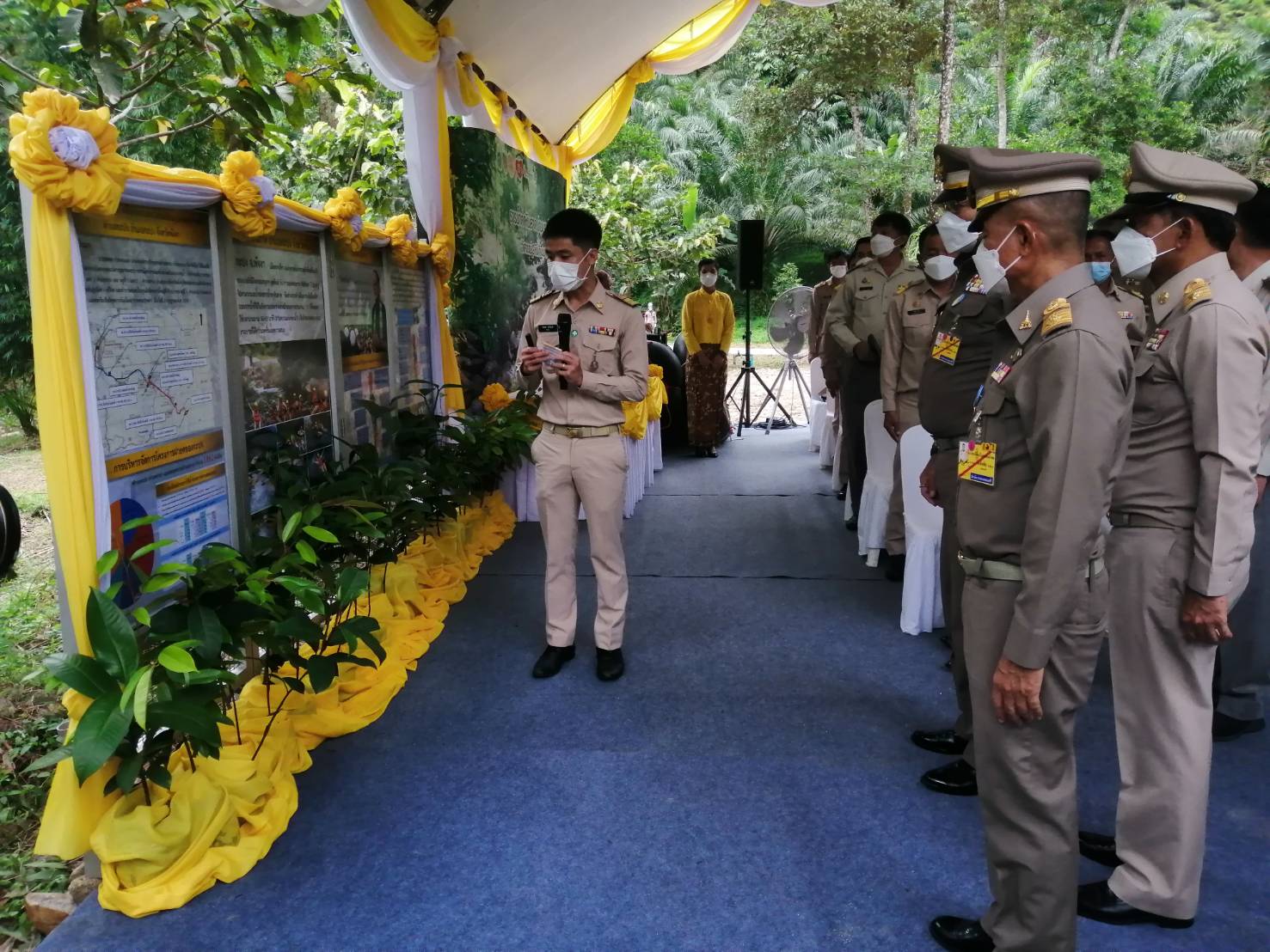 องคมนตรีติดตามผลการดำเนินงานโครงการฝายคลองกะปงฯอันเนื่องมาจากพระราชดำริ 