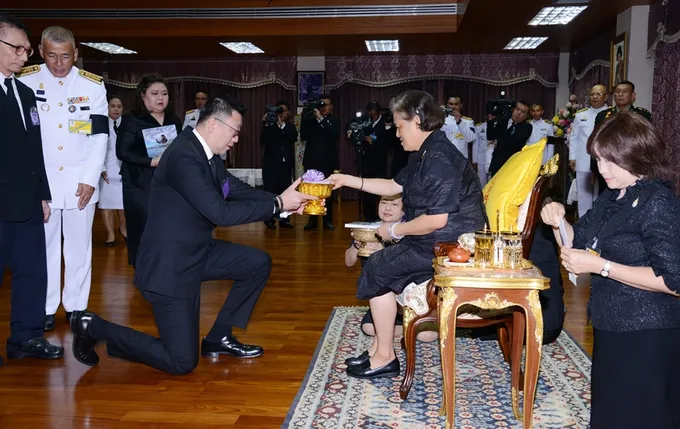 "อินทัช" สมทบทุนมูลนิธิสมเด็จพระเทพรัตนราชสุดา