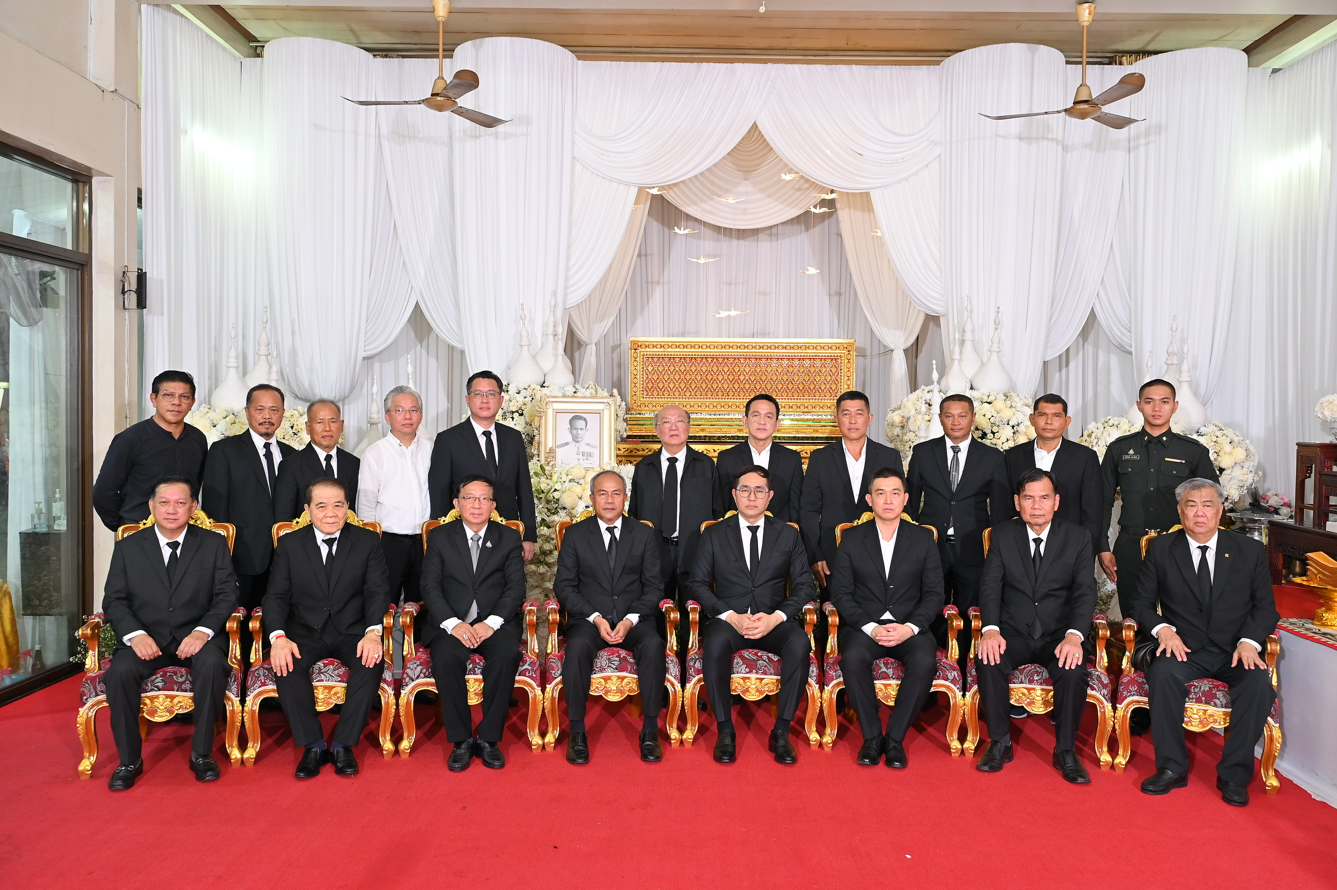“อดีตรมช.พาณิชย์-ขรก.” ร่วมสวดพระอภิธรรมศพ“บิดา”เลขาฯกรรมาธิการ การตำรวจ สภาฯ ท่ามกลางความโศกเศร้า