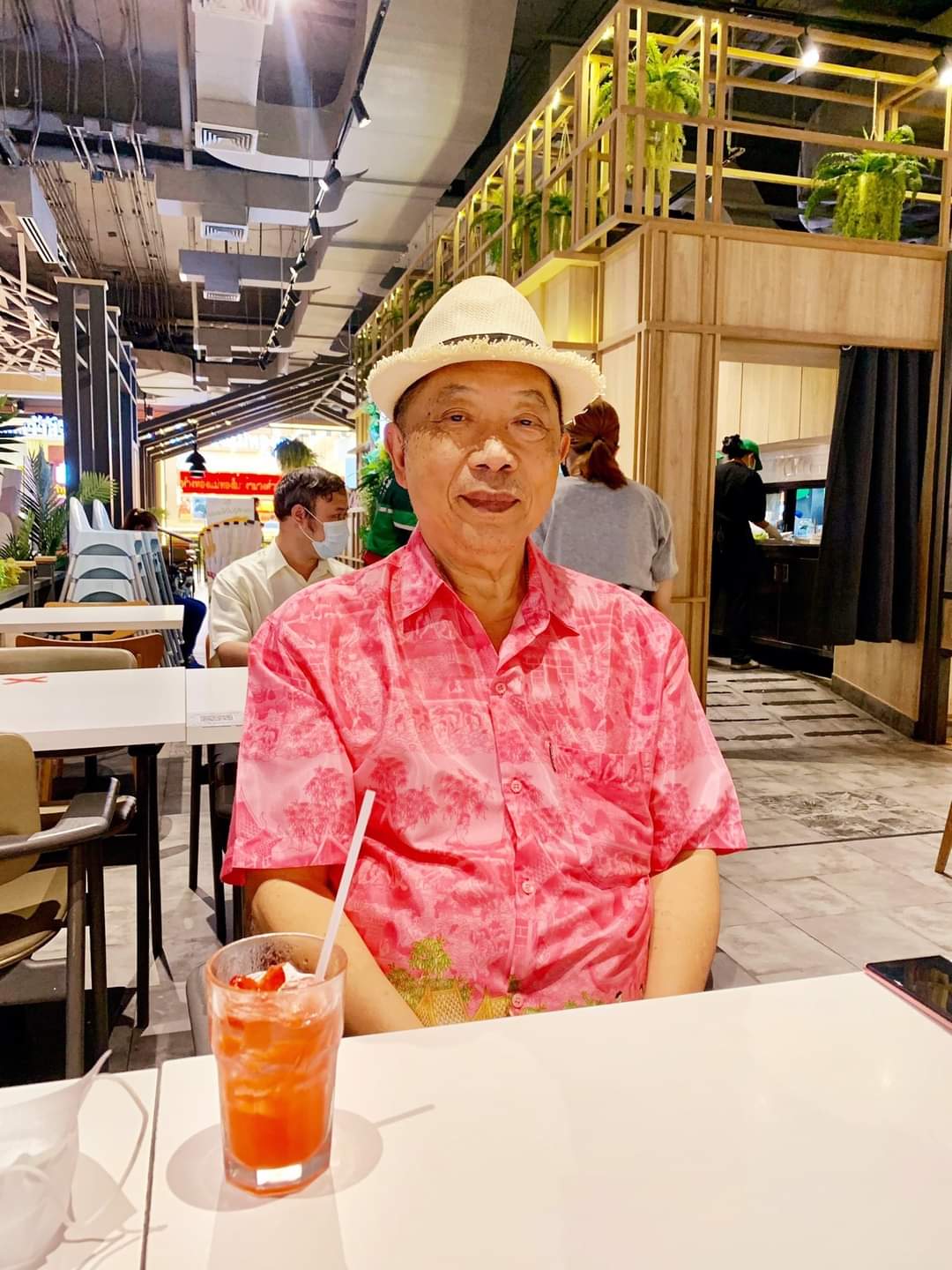 "ไพศาล" ชี้ไสยศาสตร์ทางกฎหมายปม 8 ปีของ "บิ๊กตู่" ลามถึงตุลาการศาลรธน. กำลังปลุกเสกให้บ้านเมืองไร้ขื่อแป 