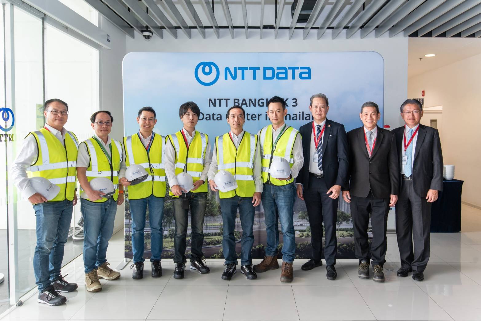 บี.กริม เพาเวอร์ ร่วมแสดงความยินดีกับบริษัท NTT Global Data Centers (Thailand) ในพิธีเปิดการก่อสร้างอาคารดาต้าเซ็นเตอร์แห่งที่ 3 ในไทย 