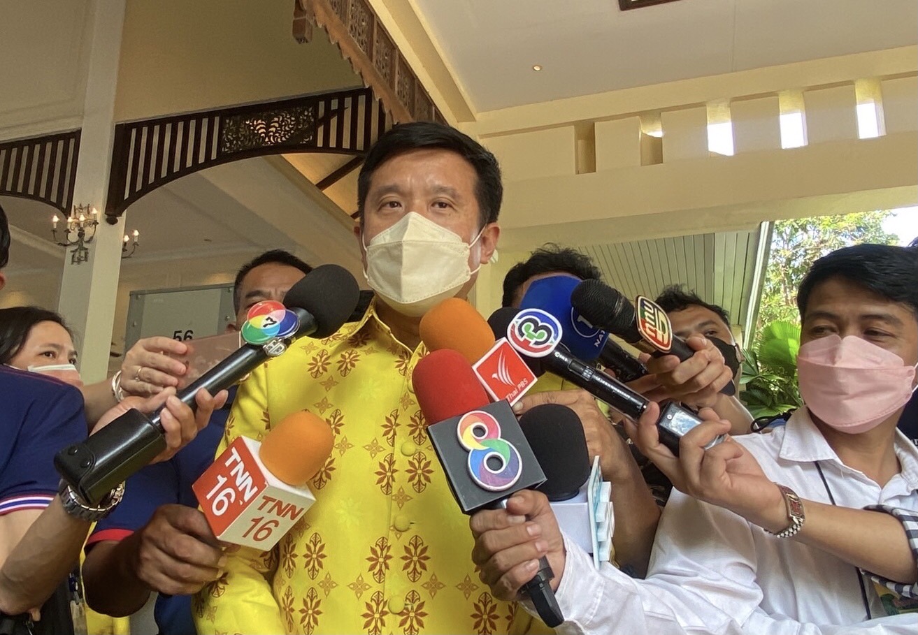 "ชัยวุฒิ" เชื่อร่างแก้ไขรธน.ฝ่าด่านส.ว.ยาก​ ​เหมือนชงให้ยุบ "ฝ่ายค้าน"​ คงไม่มีใครยอมยกมือ​ ฉะ​เจตนายื่นชี้นำสังคม