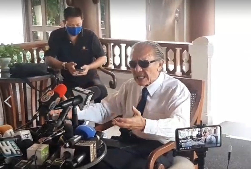 "ชูวิทย์ กมลวิศิษฎ์"  แฉ  "ไทยคู่ฟ้า คลับ"  ผับทองหล่อแพร่โควิด