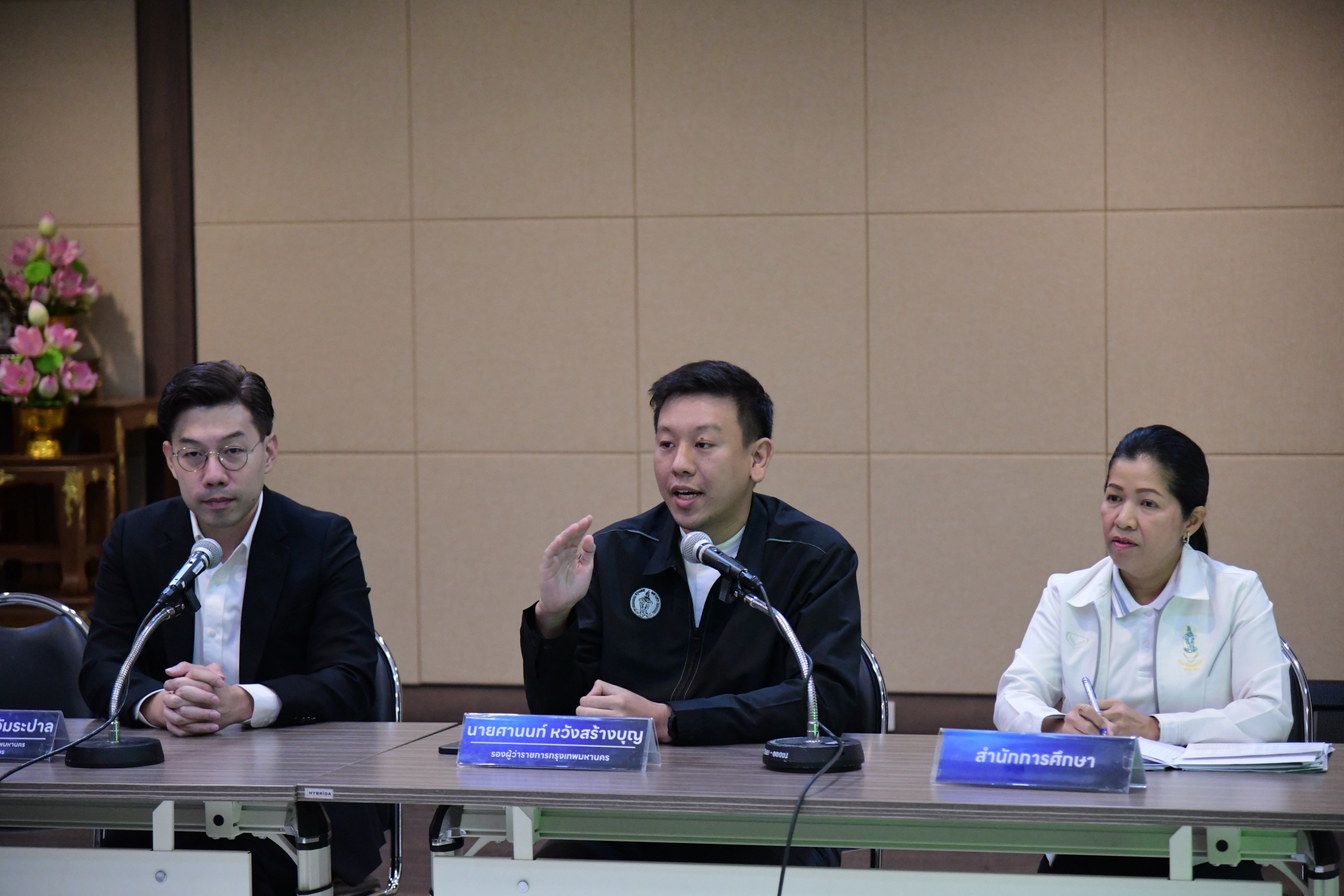 “ศานนท์” แถลงยกระดับการเรียนรู้เด็กปฐมวัย รร.กทม. แจงแนวทางห้องเรียนปลอดฝุ่นทำร่วมเอกชน ตั้งเป้างบค่าไฟไม่เกินปีละ 640 ล้านบาท