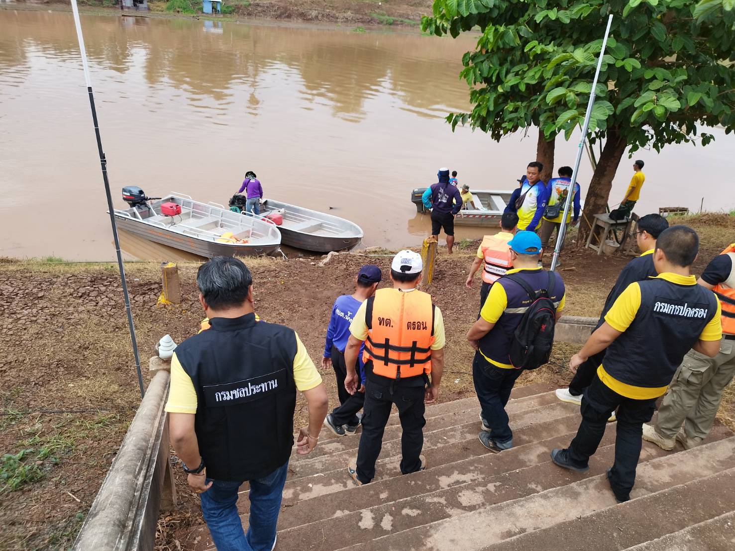 โครงการส่งน้ำและบำรุงรักษาผาจุกร่วมสำรวจร่องน้ำเตรียมจัดงานประเพณีไหลแพไฟเฉลิมพระเกียรติฯ  