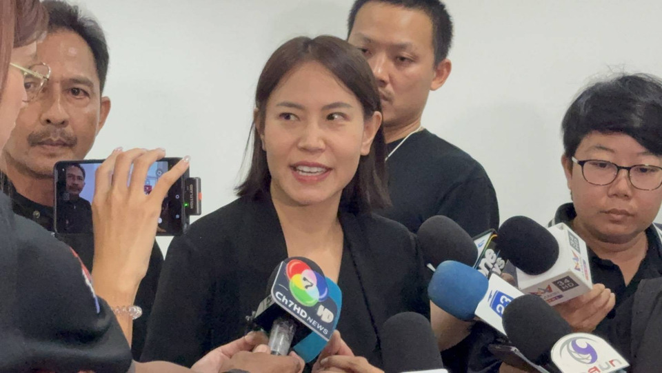 น้ำตาคลอ! ลูกสาว "พ.ต.อ.ธงชัย" รับร่างคุณพ่อ ลั่น "ความจริงมีหนึ่งเดียว" โต้ปมเงิน 11 ล้าน ฟาดกลับถ้าไม่ดีจริงคงไม่อยู่ยาว 5 สมัย