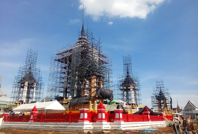 พระเมรุมาศพร้อมเข้าสู่งานประดับตกแต่ง