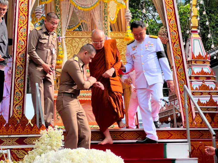 "อนุทิน" โพสต์ภาพร่วมงานศพ "หรั่ง ธุระพล" อดีตสส.อุดรฯ ภูมิใจไทย 