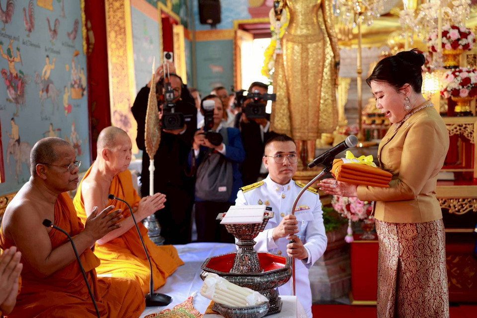"ศ.ดร.บังอร เบ็ญจาธิกุล" ประธานถวายผ้าพระกฐินพระราชทาน ประจำปี 2568 วัดศรีสุดาราม วรวิหาร