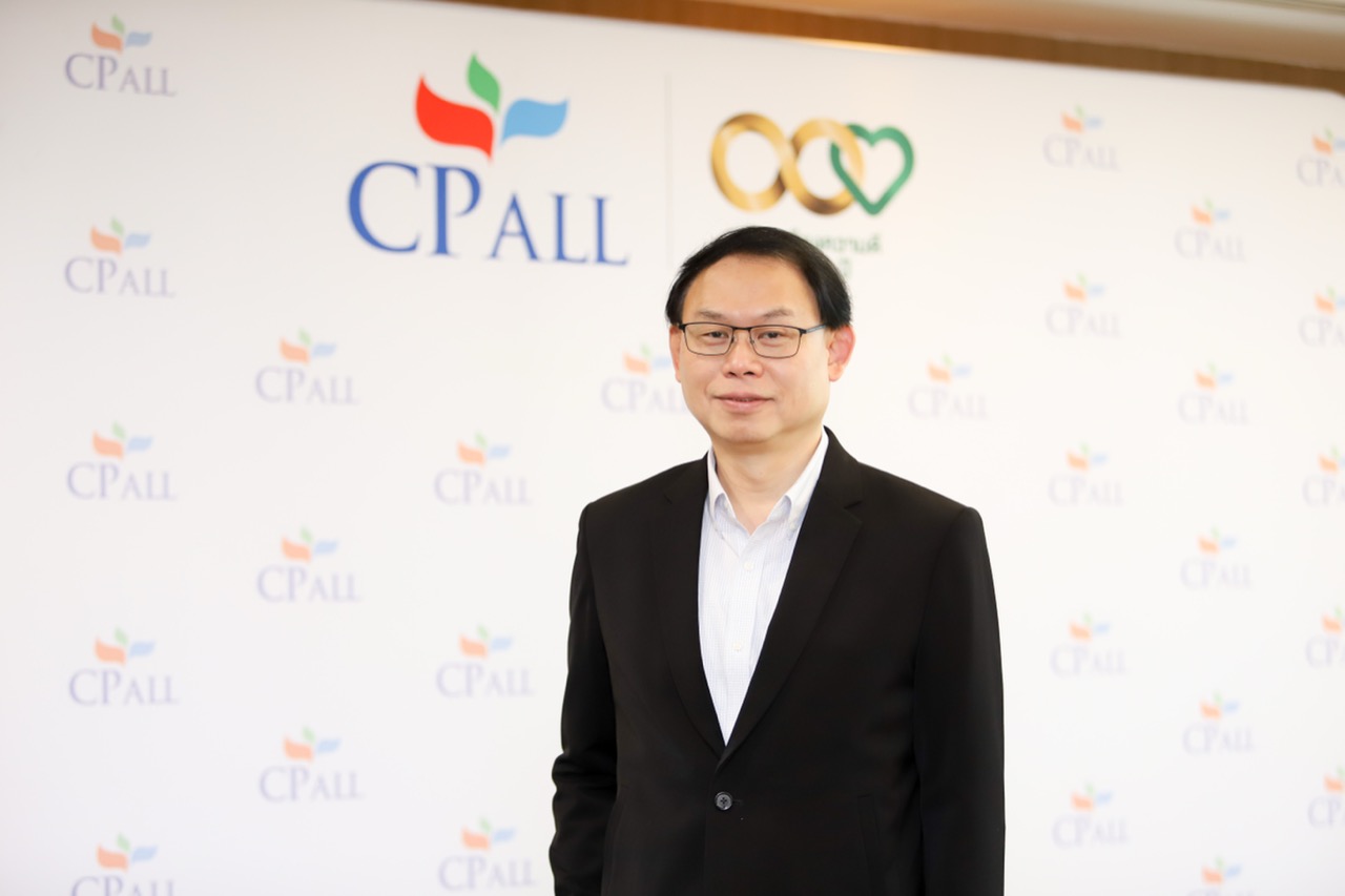 ยุทธศักดิ์ ภูมิสุรกุล ประธานเจ้าหน้าที่บริหาร บริษัท ซีพี ออลล์ จำกัด (มหาชน)