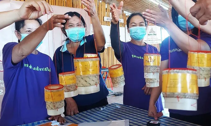5ทีมนักออกแบบกราฟฟิกรุ่นใหม่ประชันดีไซน์บรรจุภัณฑ์ชุมชน