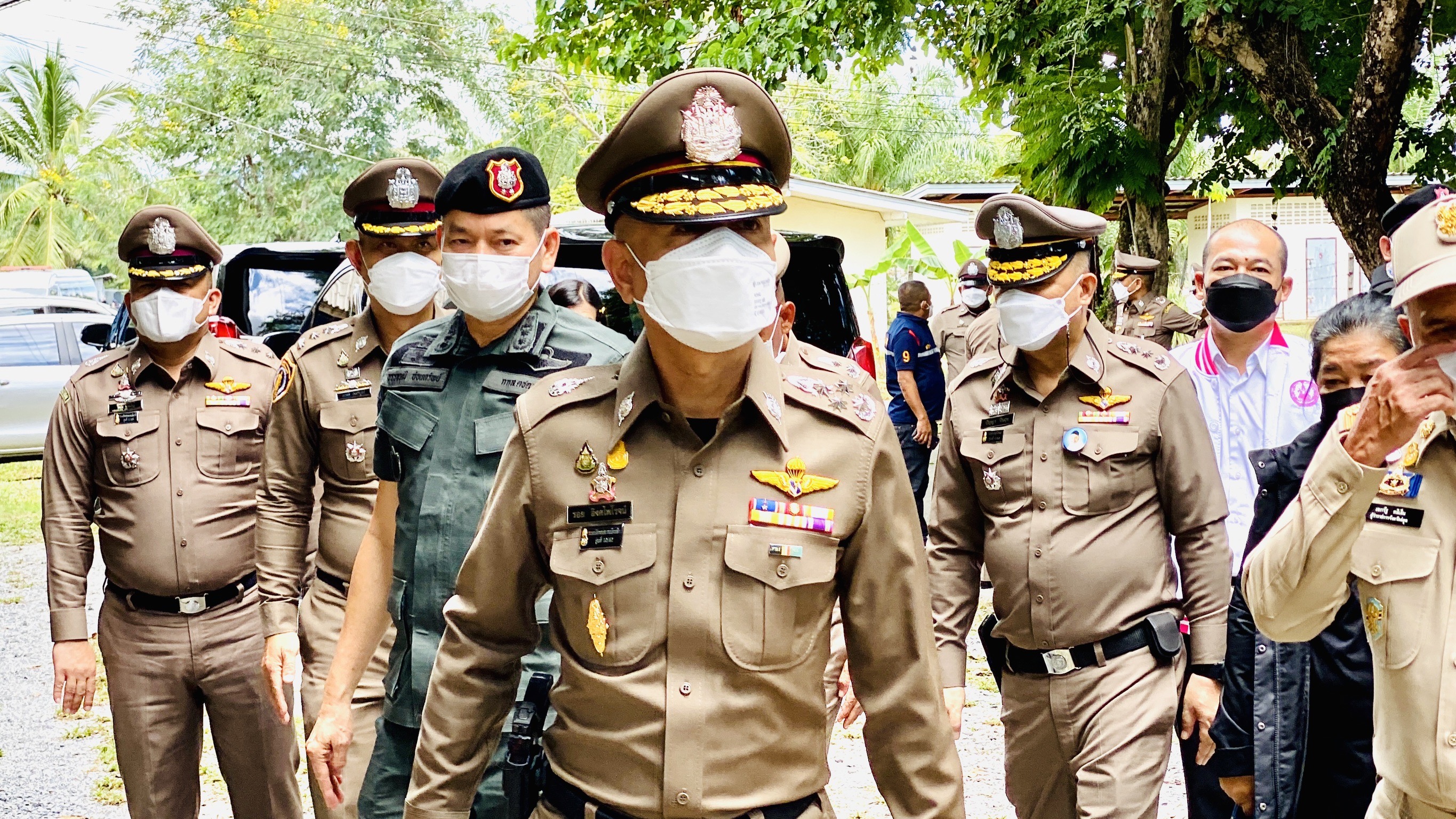 "ผอ.ศพดส.ตร."นำคณะ UNHCR พร้อมภาคีเครือข่ายลงพื้นที่สตูล  ดูความเป็นอยู่ 59 ต่างด้าวที่ถูกลอยแพบนเกาะดง