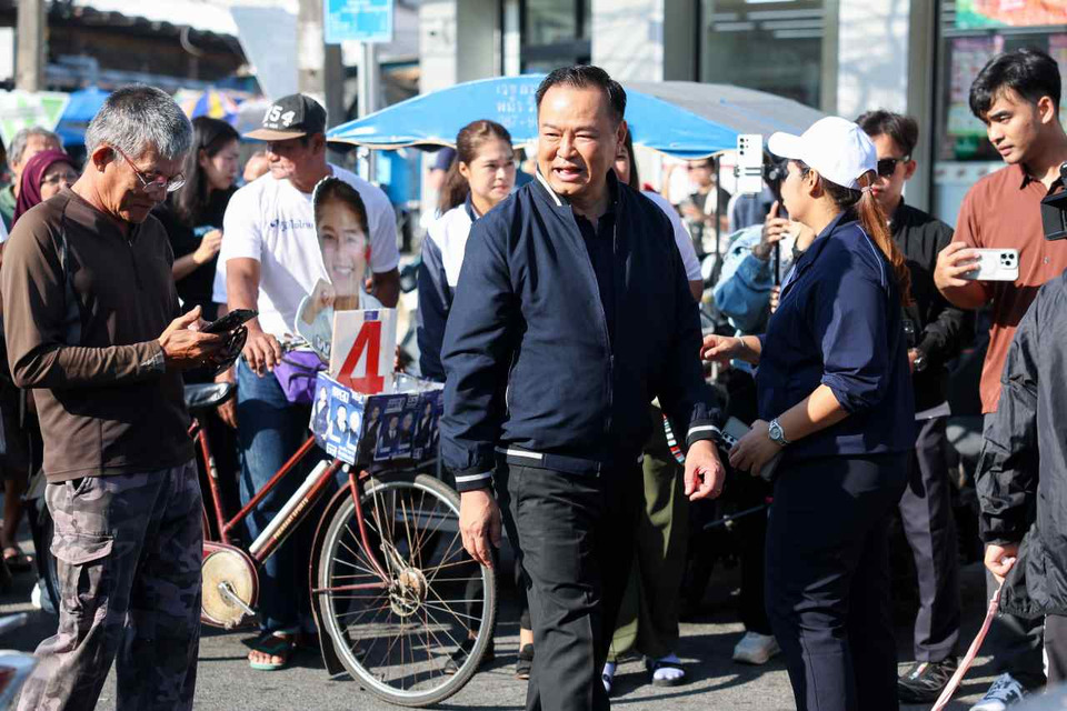 ‘อนุทิน’ ลงพื้นที่ภูเก็ต รับปัญหาเพียบ ต้องลุยให้มาก หวังตีไข่แตก โต้แรงโหนชาตินิยม ถามรักชาติผิดตรงไหน