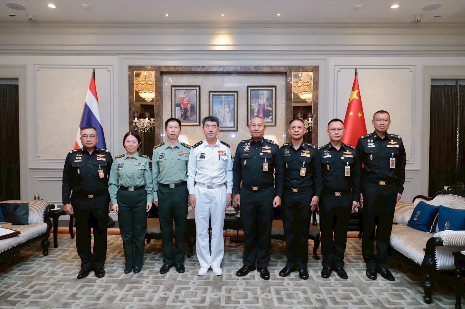 ผบ.ทบ. รับการเยี่ยมคำนับ ผู้ช่วยทูตฝ่ายทหารสถานเอกอัครราชทูตจีนประจำประเทศไทย ในโอกาสครบวาระการปฏิบัติหน้าที่