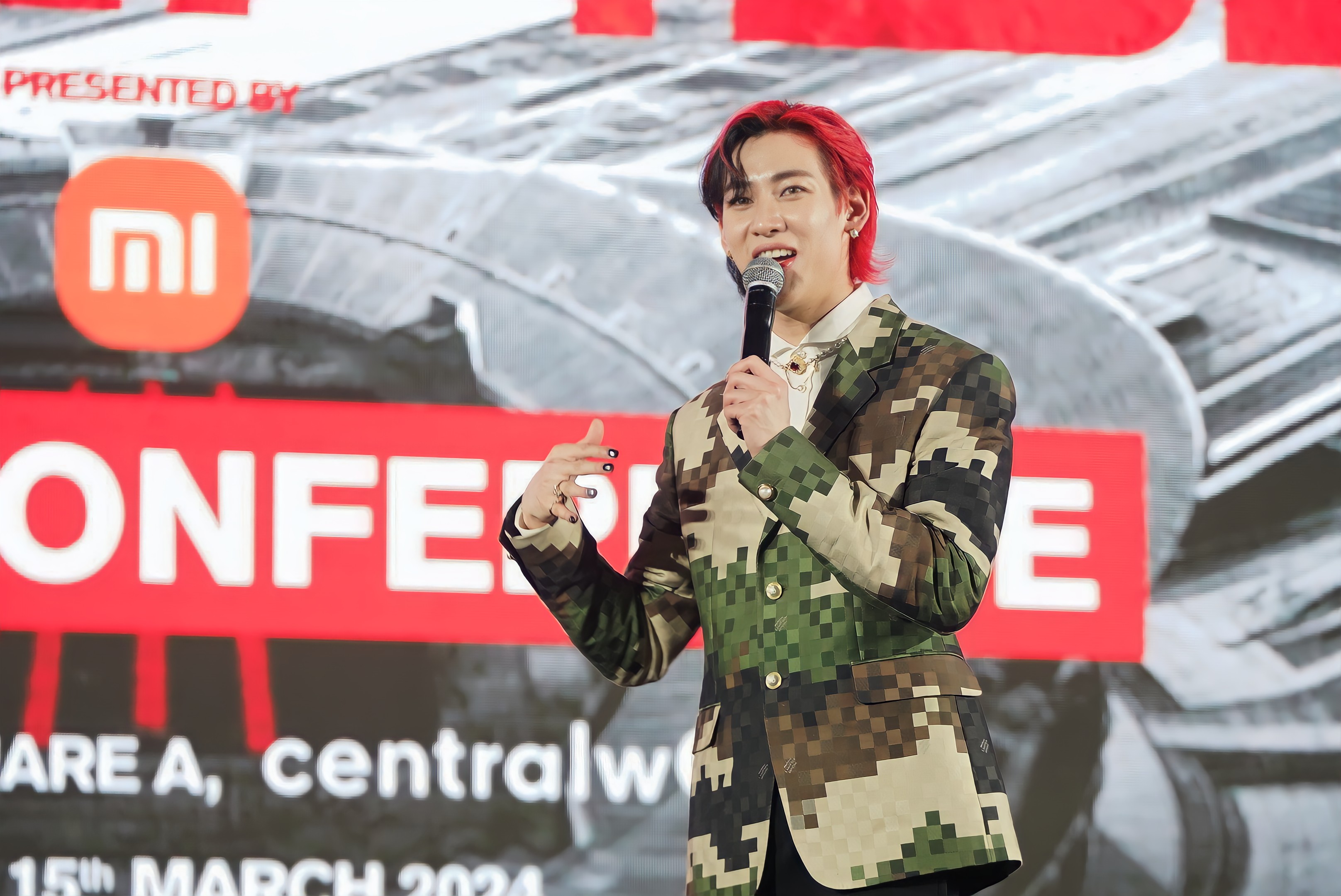 “อากาเซ่” แห่กรี๊ด “แบมแบม”ห้างแตก! “ไอมี่ไทยแลนด์” ปิดลานเซ็นทรัลเวิลด์แถลงจัดคอนเสิร์ต อังกอร์ AREA52