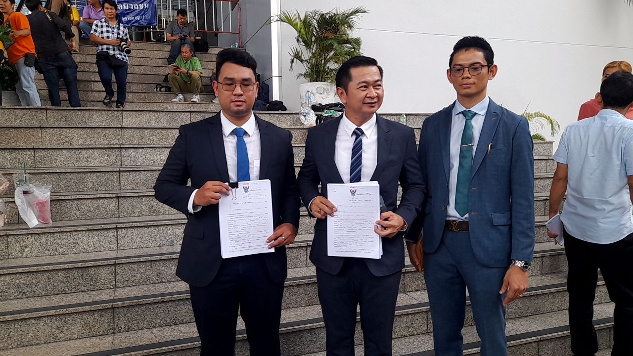 "ทักษิณ" ส่งทนายฟ้อง "หมอวรงค์" เรียก 100 ล.คดีหมิ่นปมถุงขนม2,000 ล.-ศาลนัดไต่สวน 30 ก.ย.67