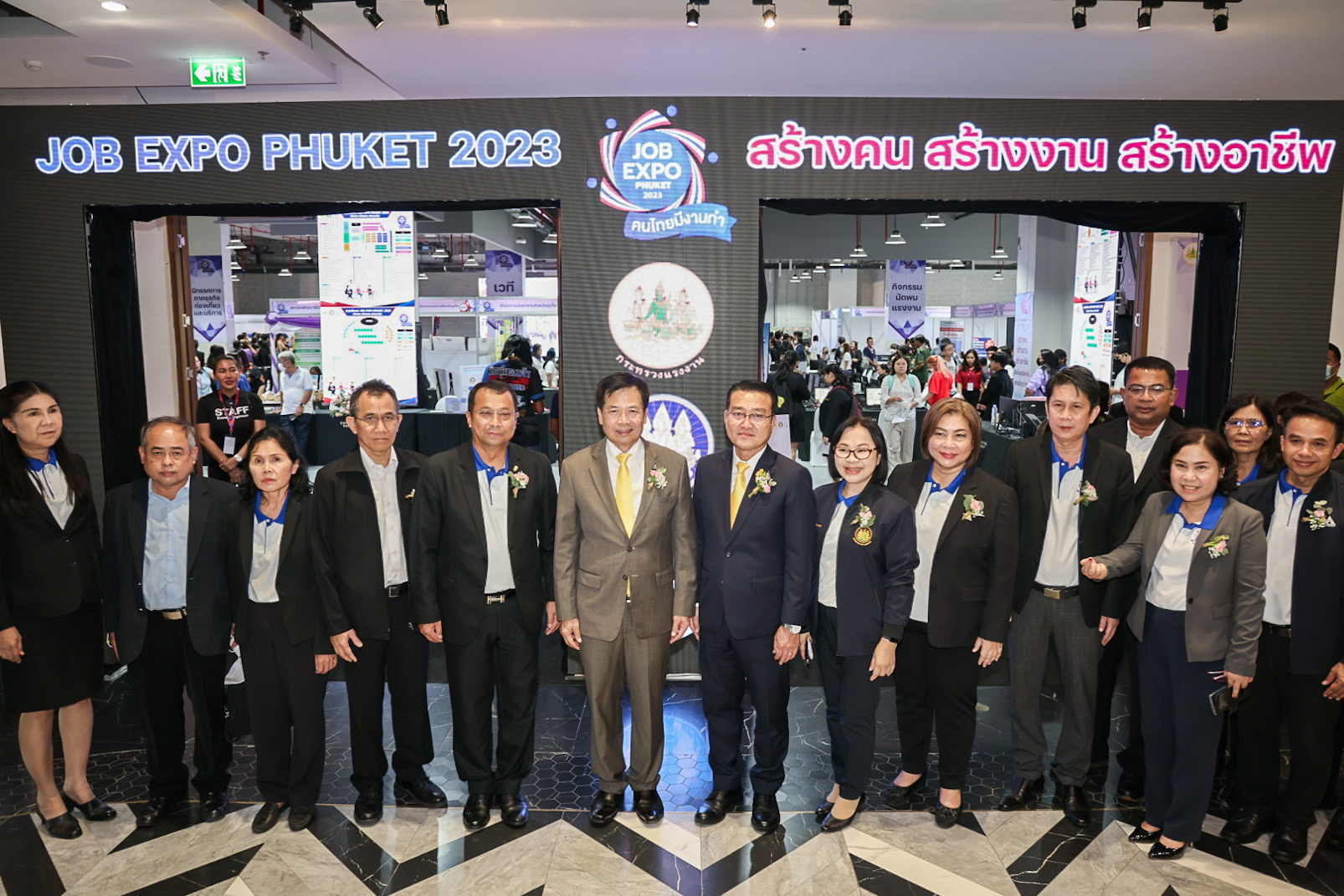 รมว.สุชาติ ส่งเลขาฯ เปิดงาน Job Expo Phuket 2023 พบกับตำแหน่งงานว่างกว่า 30,000 อัตรา