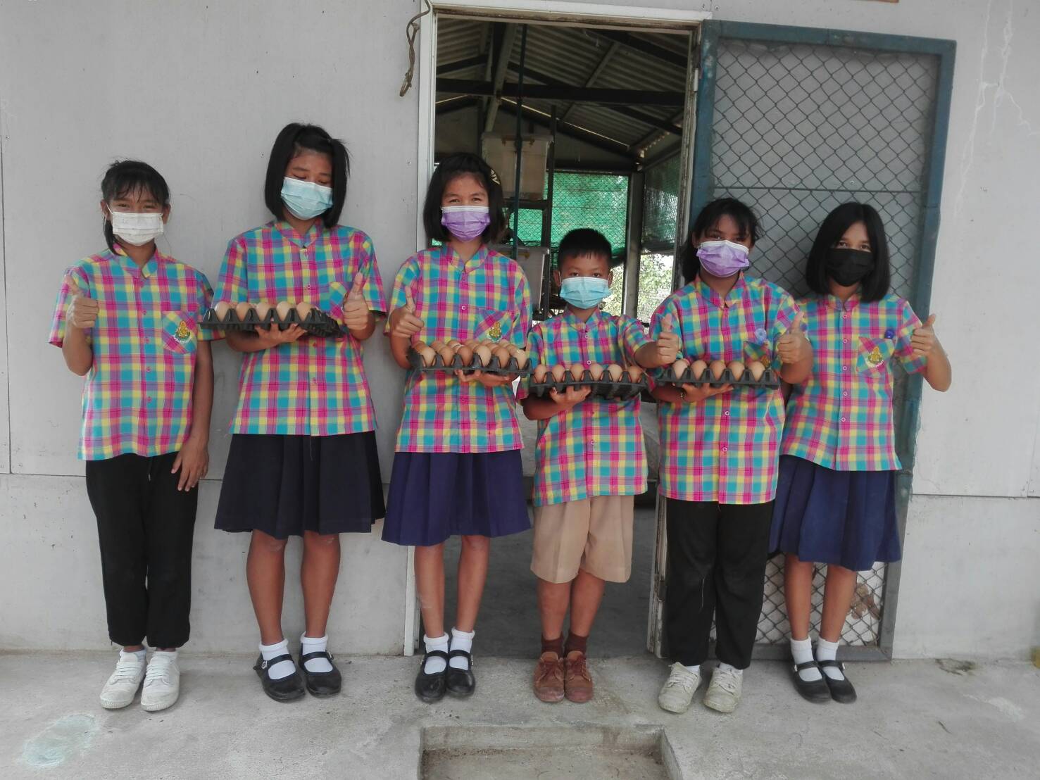 "รร.รัฐการุณวิทยา"เครือข่ายการศึกษา CONNEXT ED  CPF หนุนโมเดล”โรงเรือนจำลองฟาร์มไก่พันธุ์ไข่”         