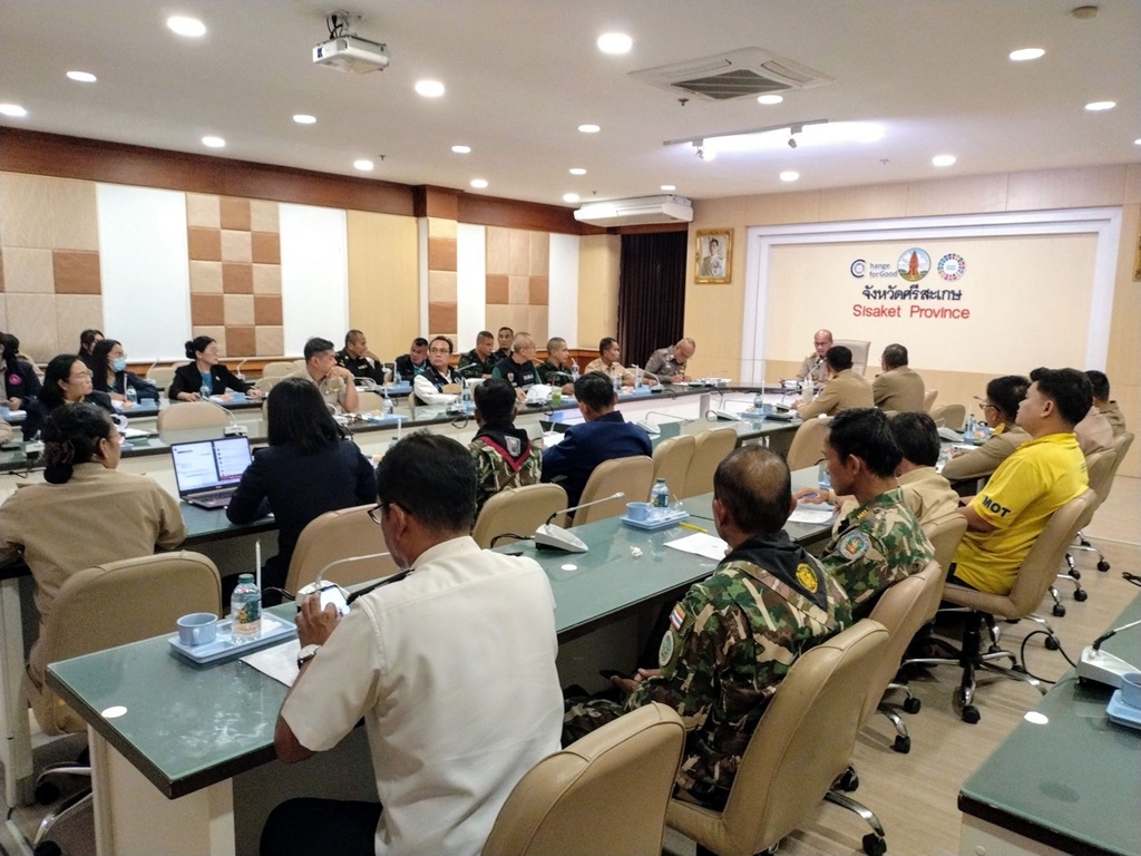  รองผู้ว่าฯศรีสะเกษ ประชุมศูนย์สั่งการชายแดนไทย-กัมพูชา ขยายเวลาเปิดจุดผ่านแดนช่องสะงำ 